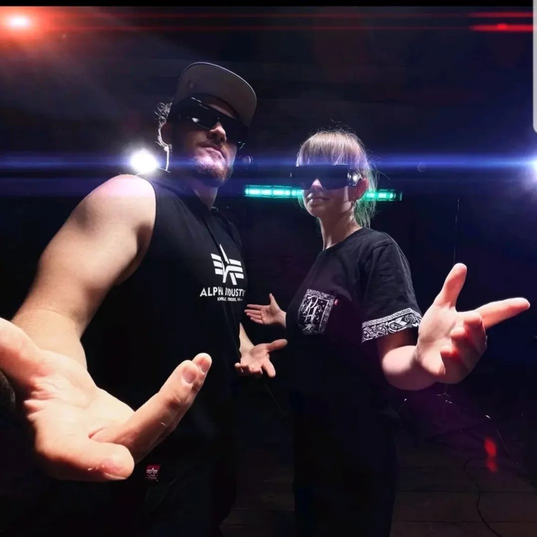 Nicki And Loczek ?