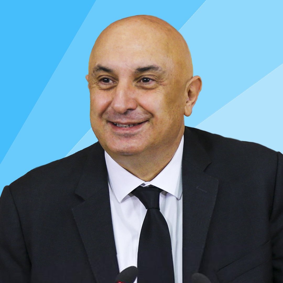 Engin Özkoç