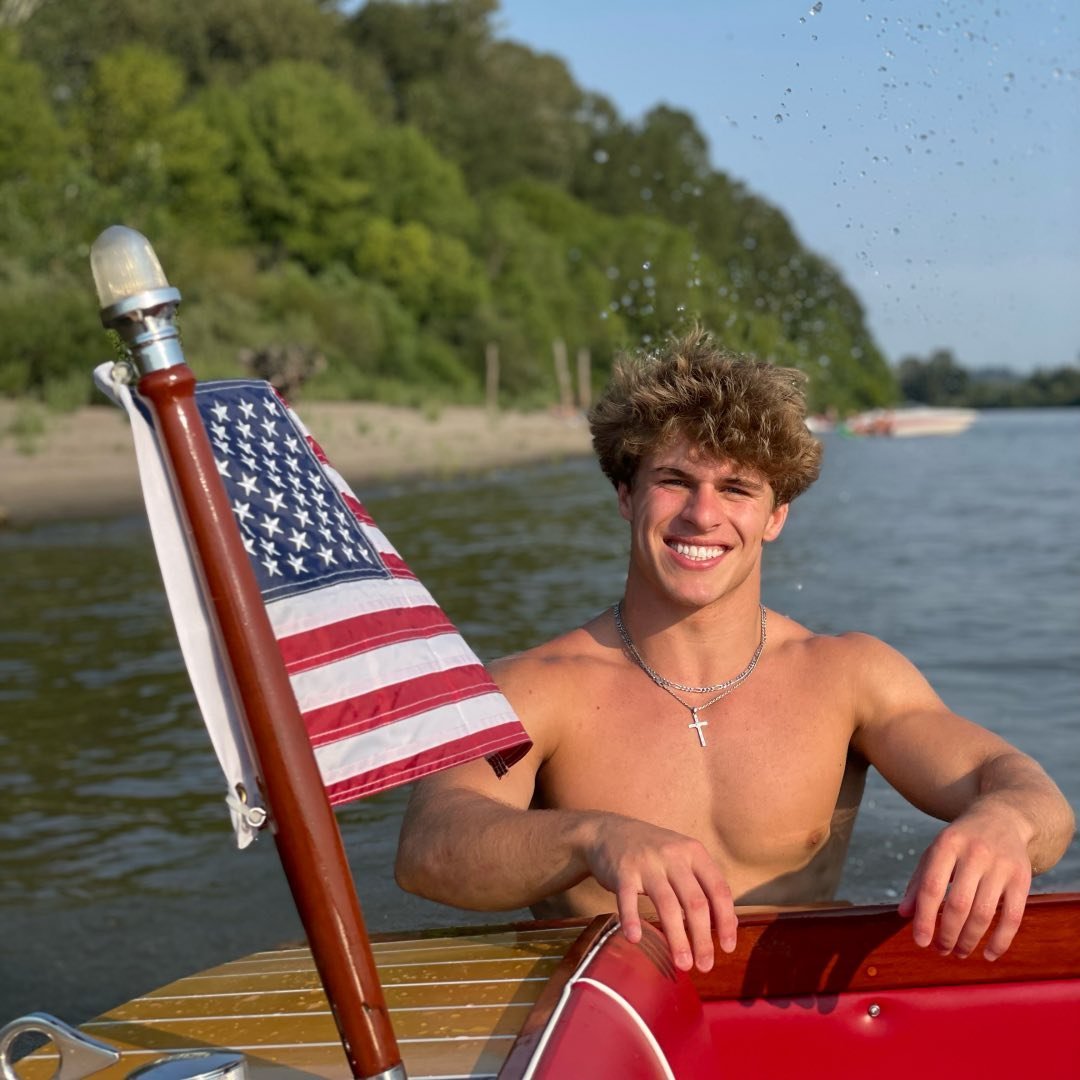 DANIEL