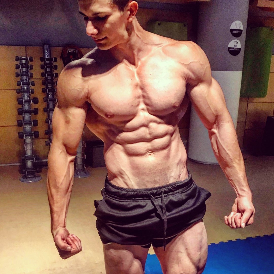 TRENER PERSONALNY SEBASTIAN SUDER