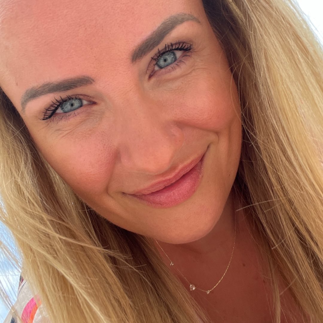 ANIA NIEDIECK