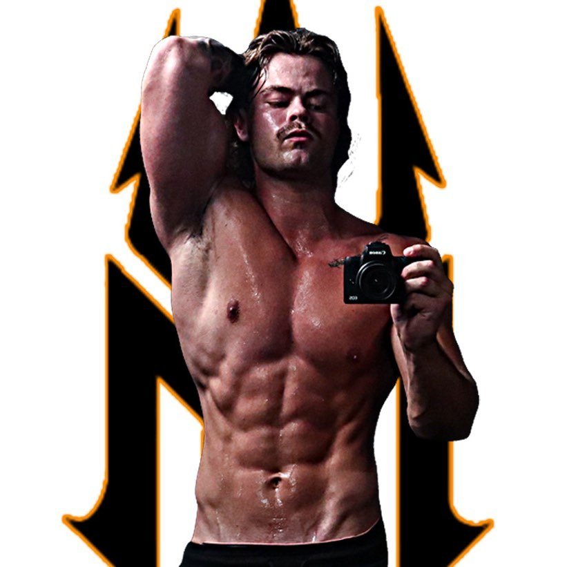 ? Kyle Muscle / Online Coach ?