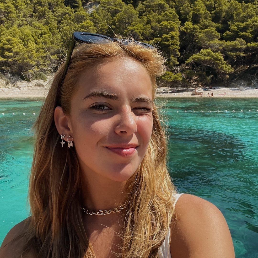 Estefi Merelles