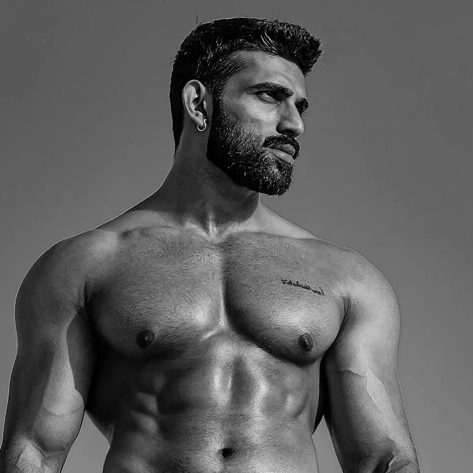adam_mustfa_