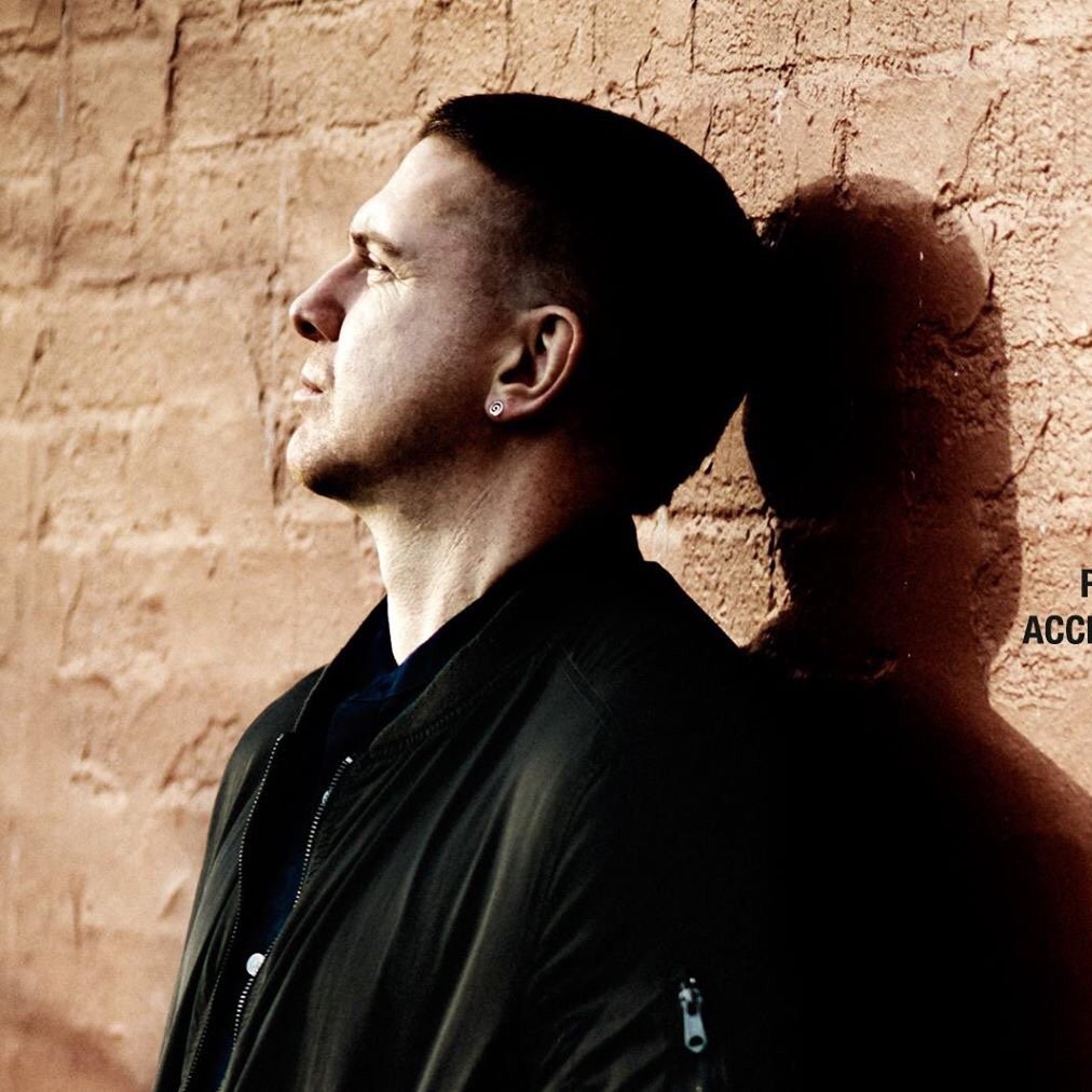 DAMIEN DEMPSEY