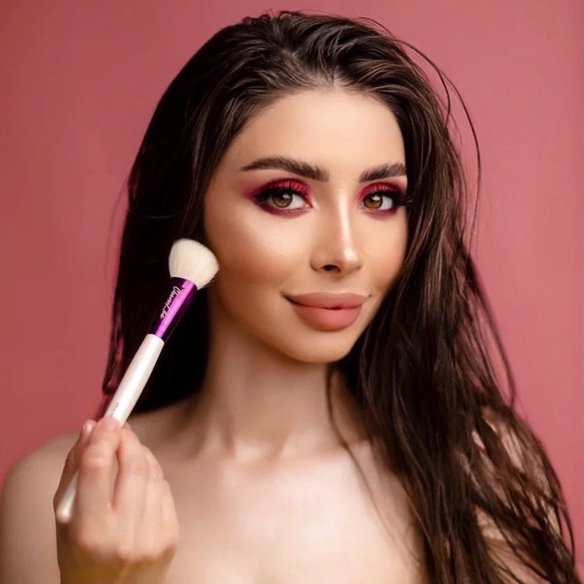KOTIEVA LIANA | MAKEUP ARTIST