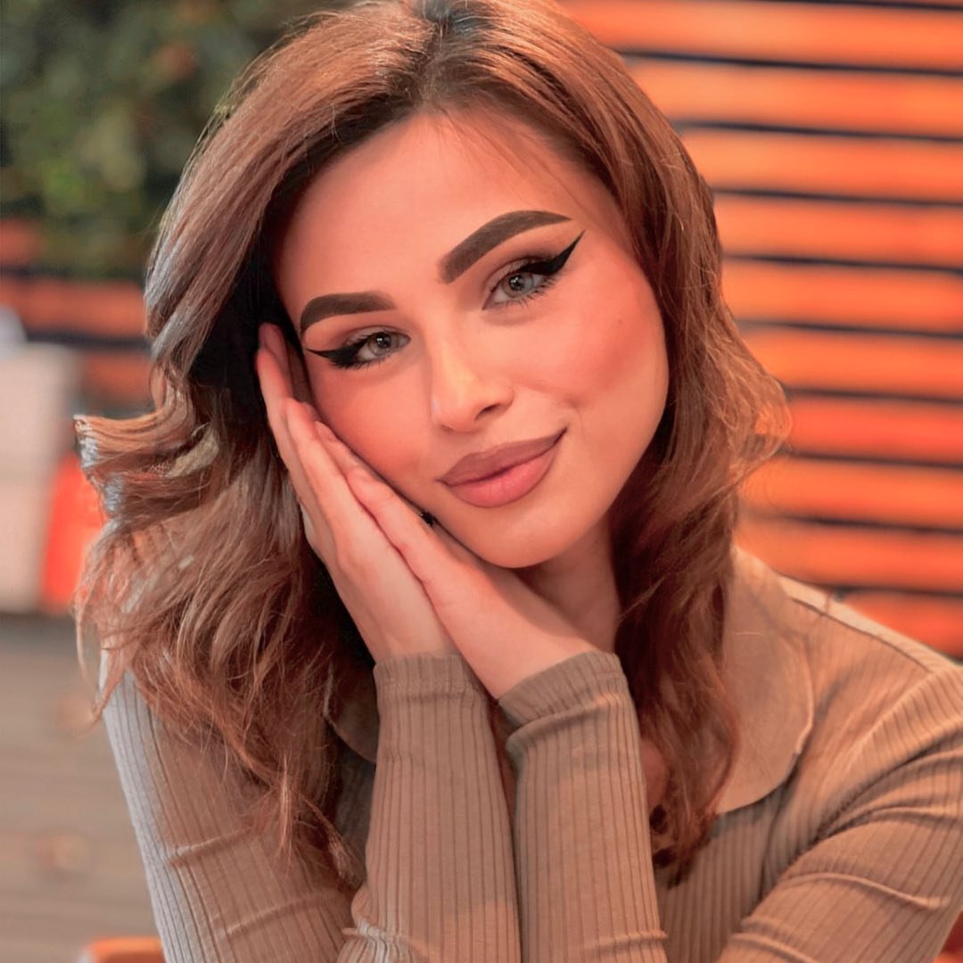 MAKE-UP ARTIST ISTANBUL ??