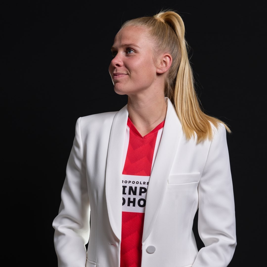 Kika Van Es