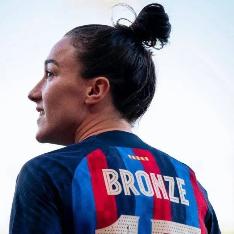 Lucy Bronze