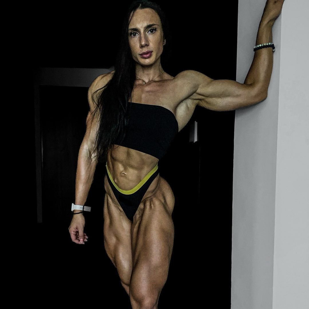 Konnie Slyziut | IFBB PRO