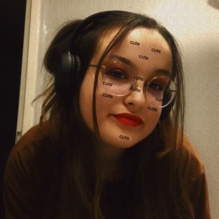 Anais • Auteure