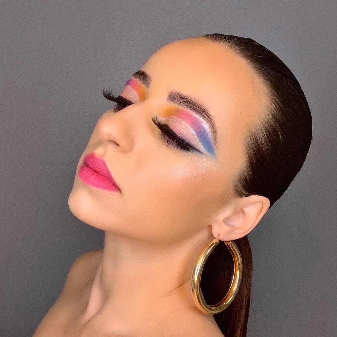 MAKEUP ARTIST ?
