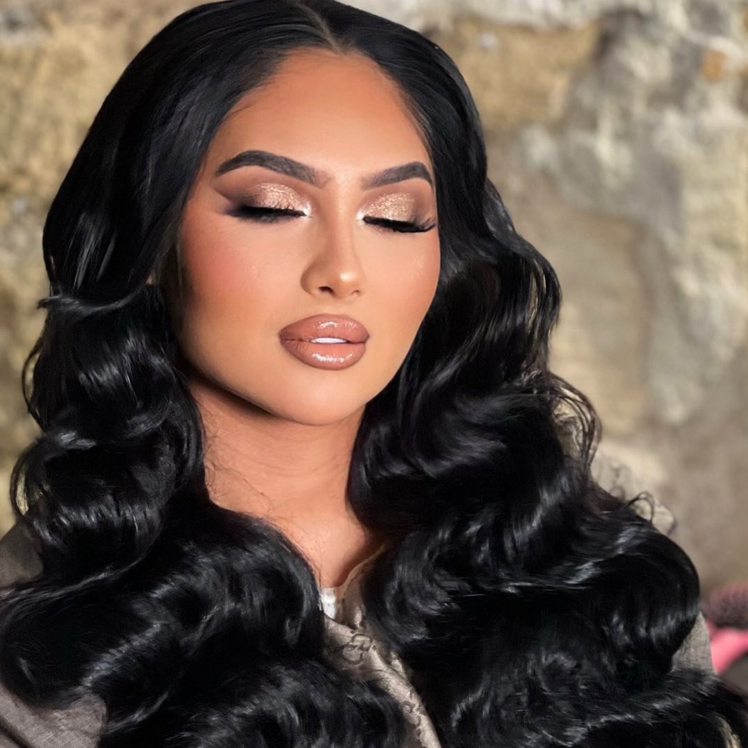 MAKEUP ARTIST & HAIRSTYLE