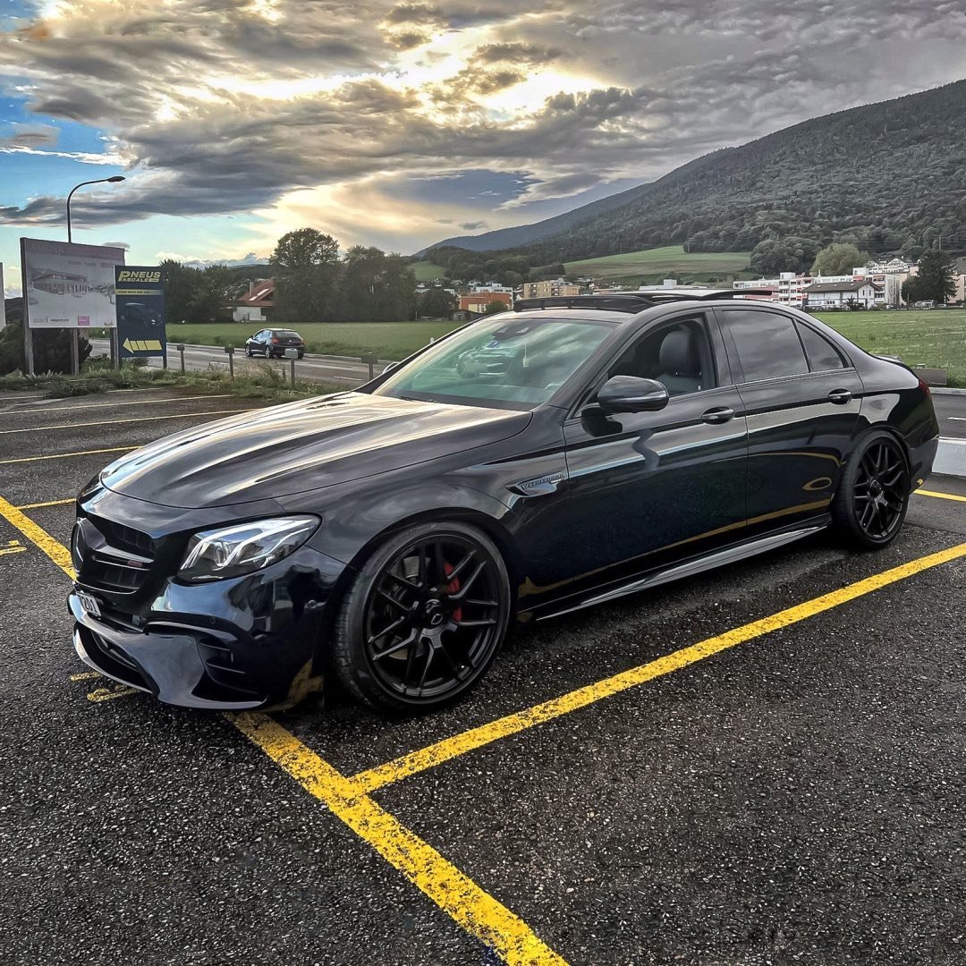 NE.E63///AMG