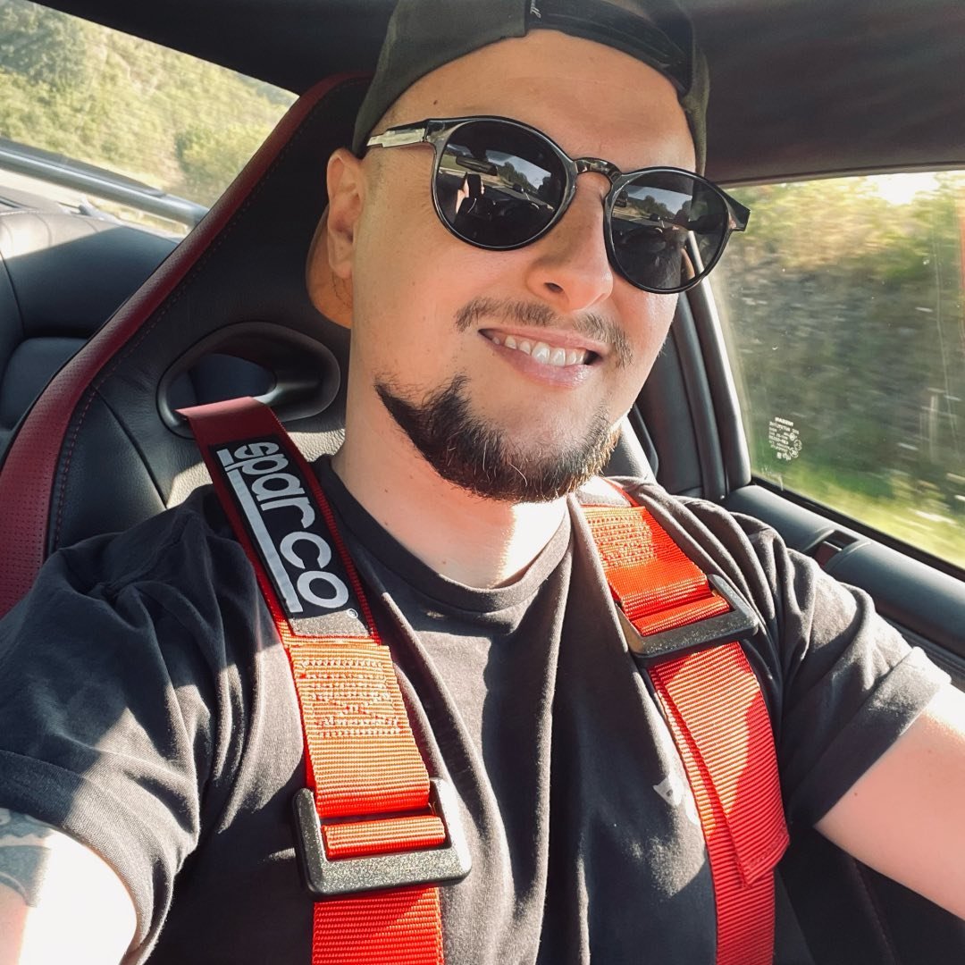 Dominik - 35yo