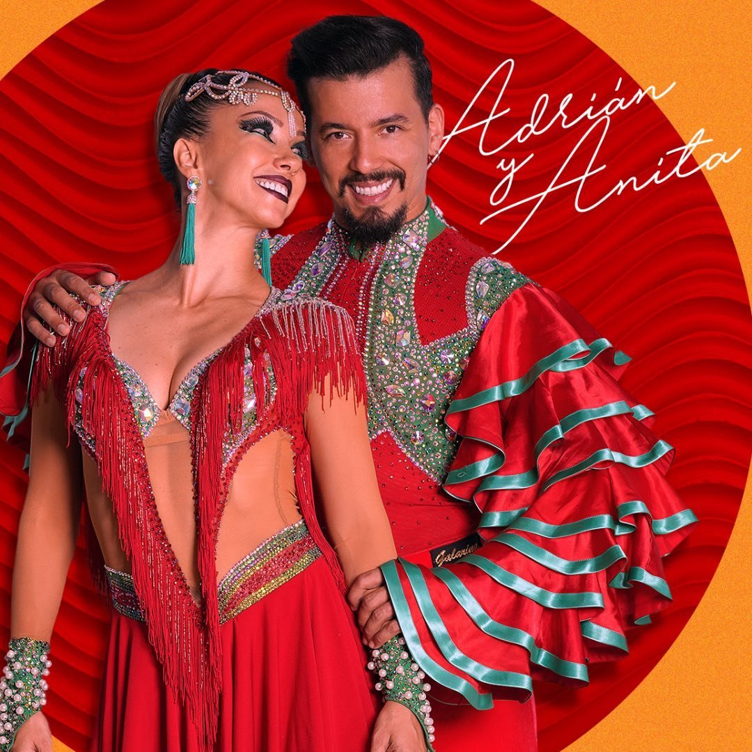 Adrián Y Anita Oficial