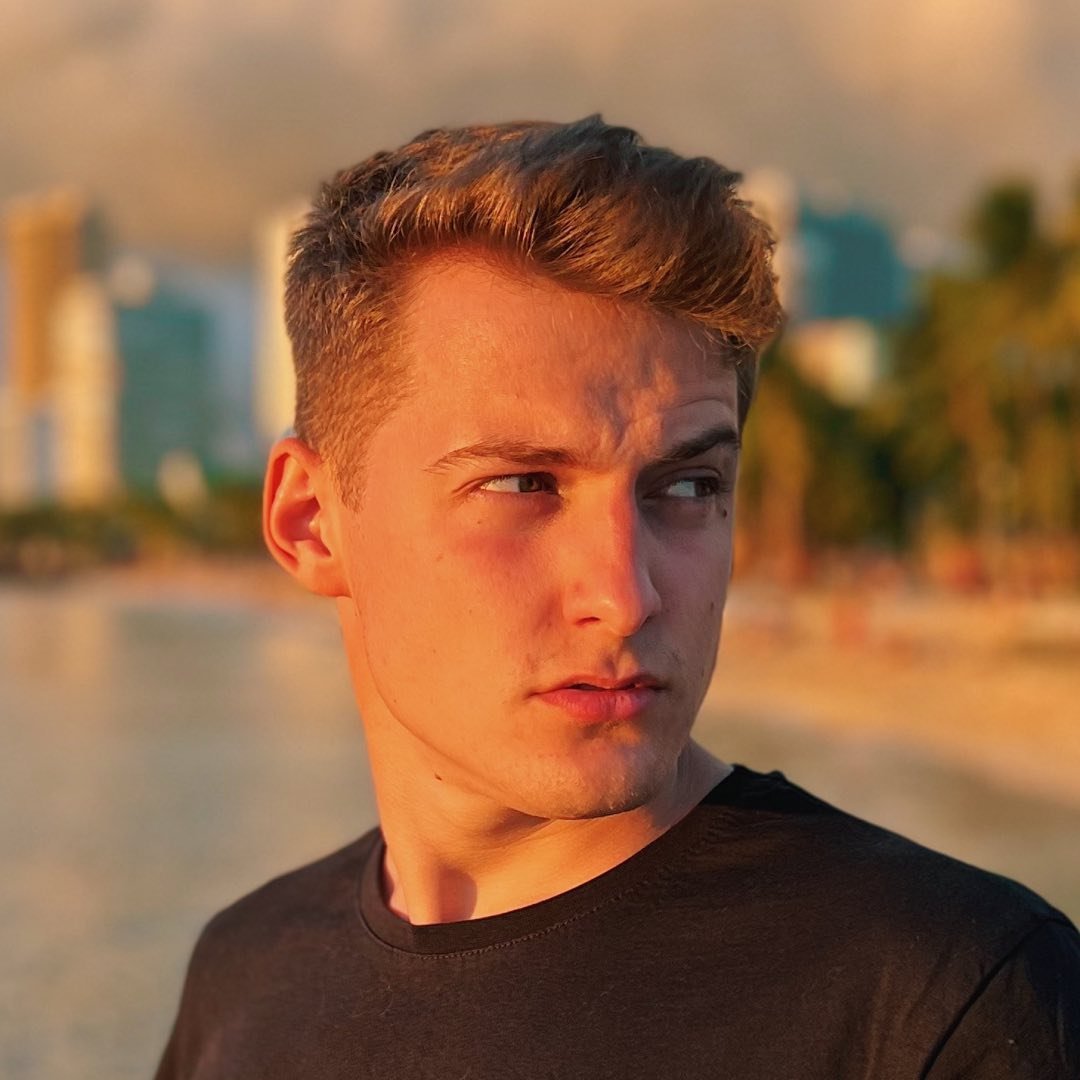 Adam Mach
