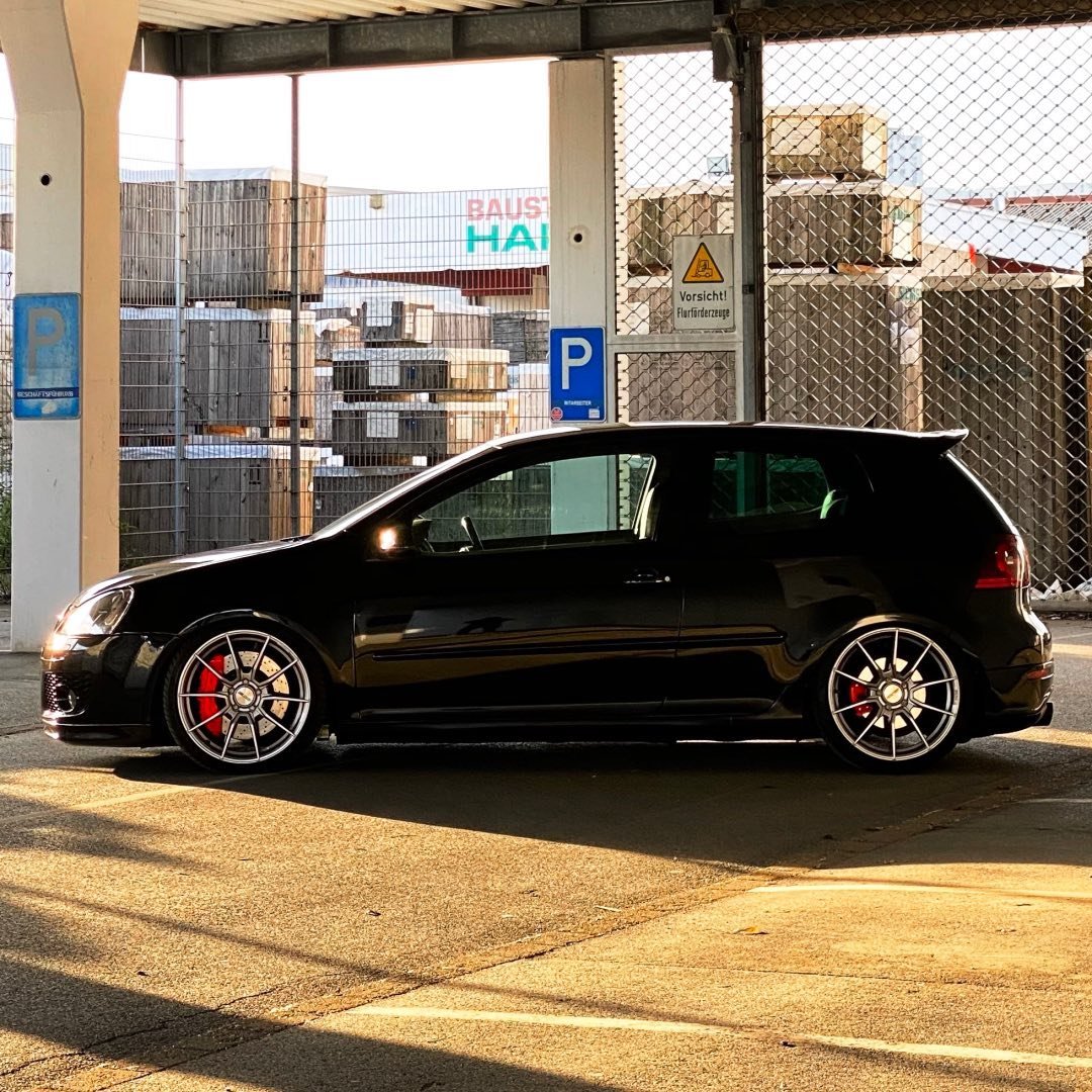 Black Mk5 Gti