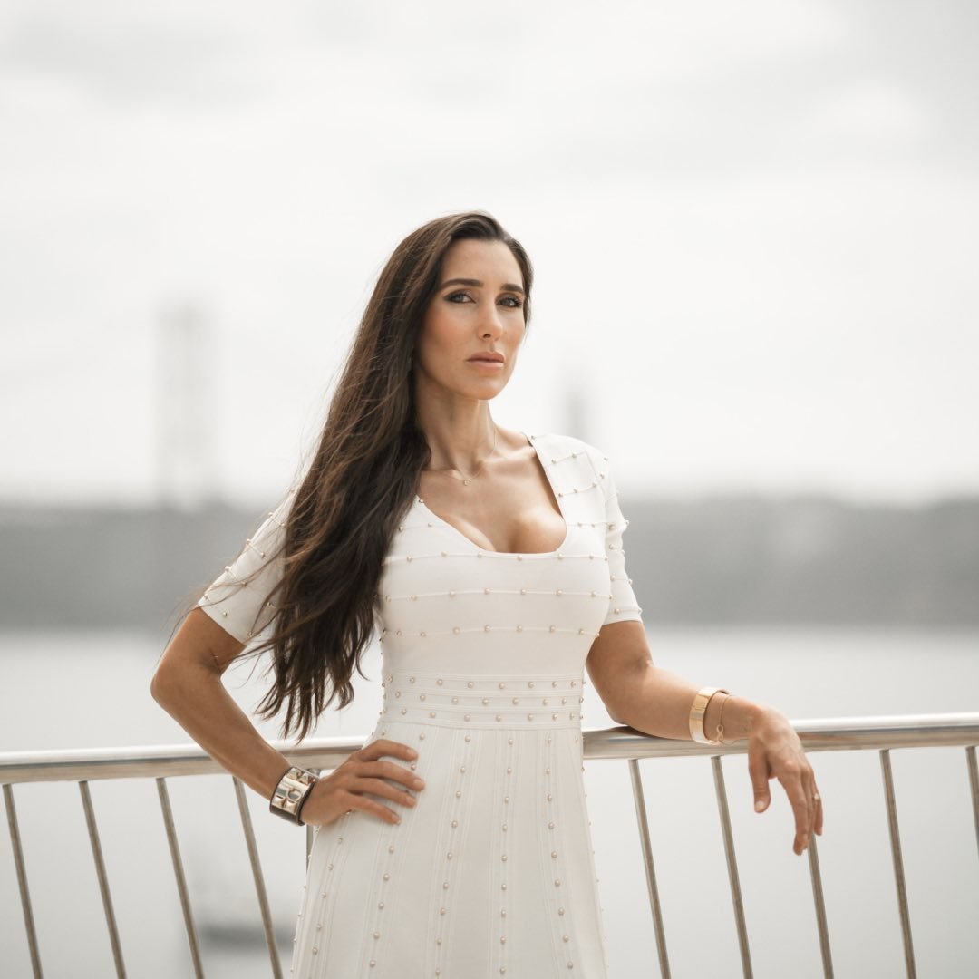 Alexandra Victoria Bonte - OFFICIAL Account