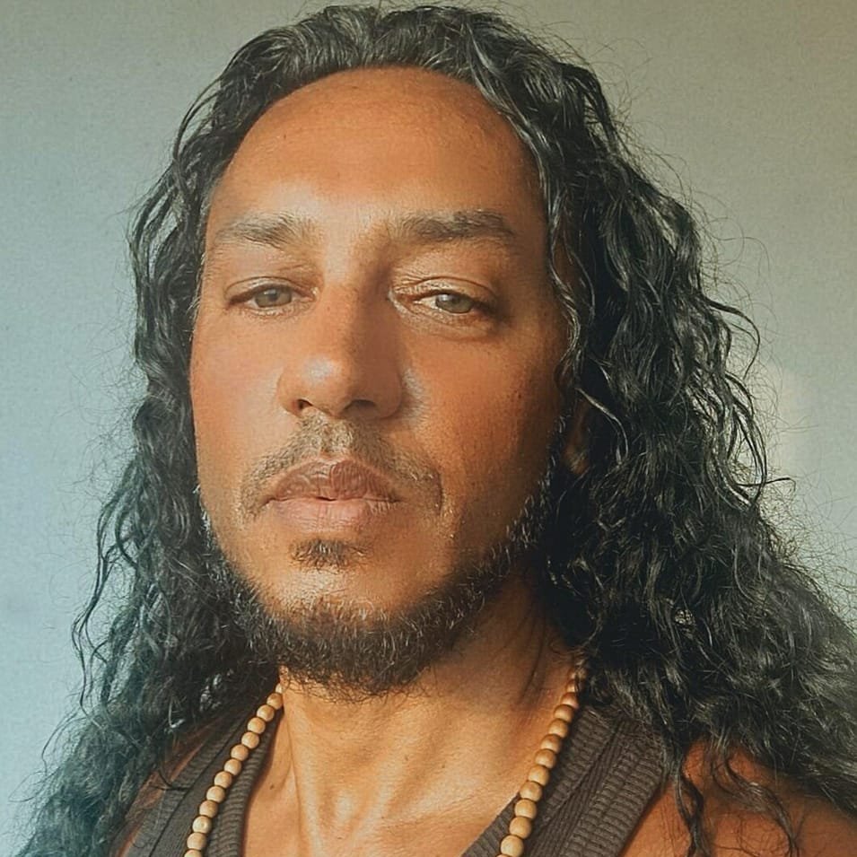 Carlos B Elysee