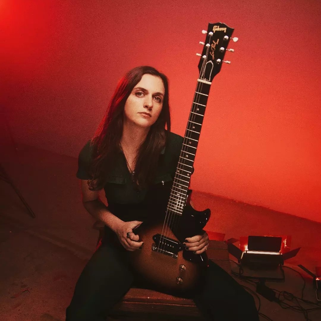 Laura Cox Official