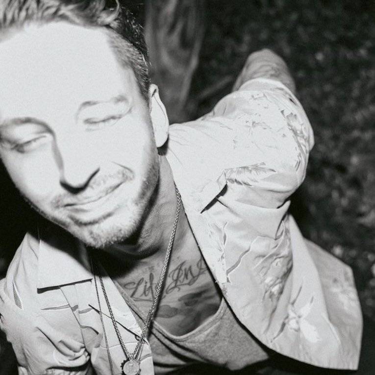 Ekali ?