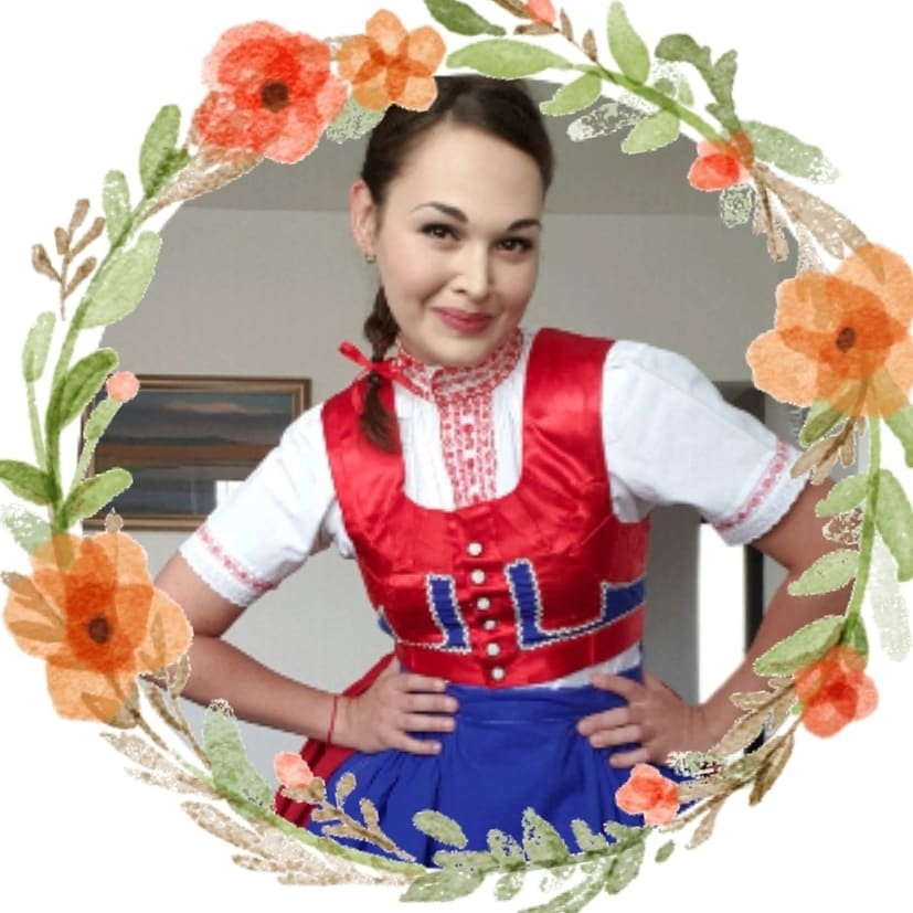 • VIKI HRAZDÍLKOVÁ LIPOVČANOVÁ •