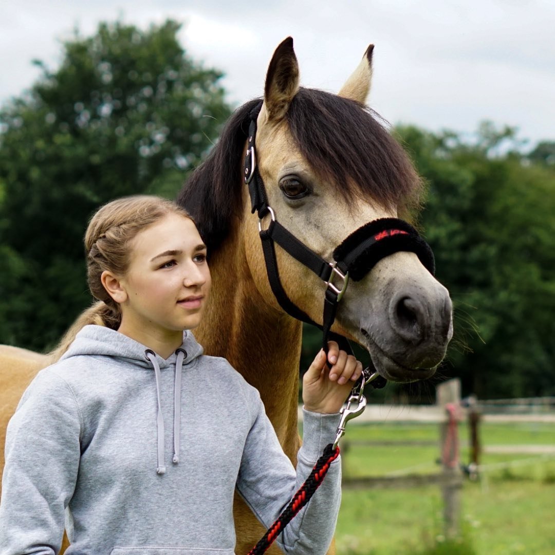 Lia & Alfi  -  OFFICIAL
