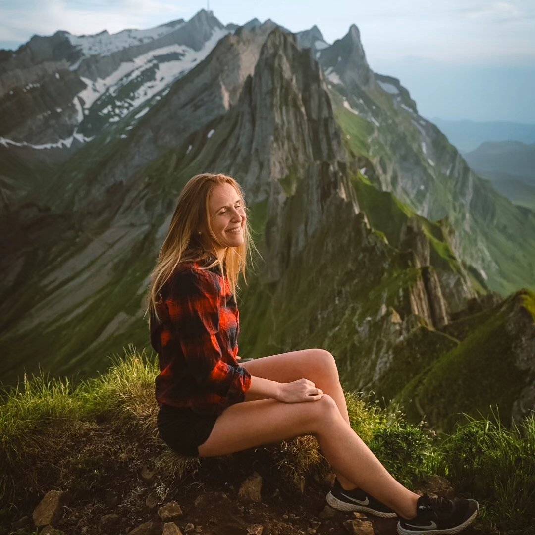 Bella | Travel & Outdoor 🌍🌎🌏