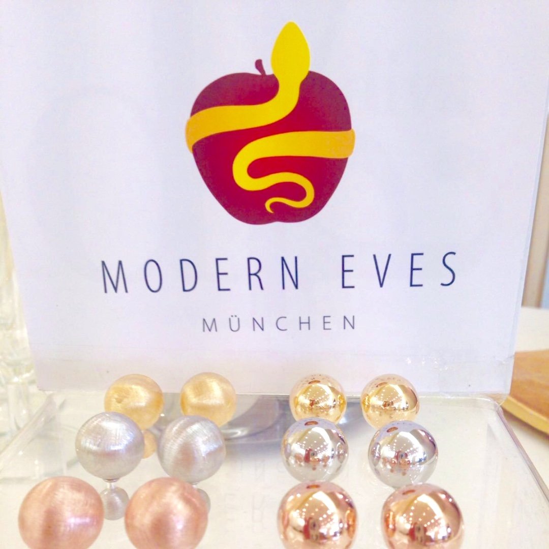 MODERN EVES