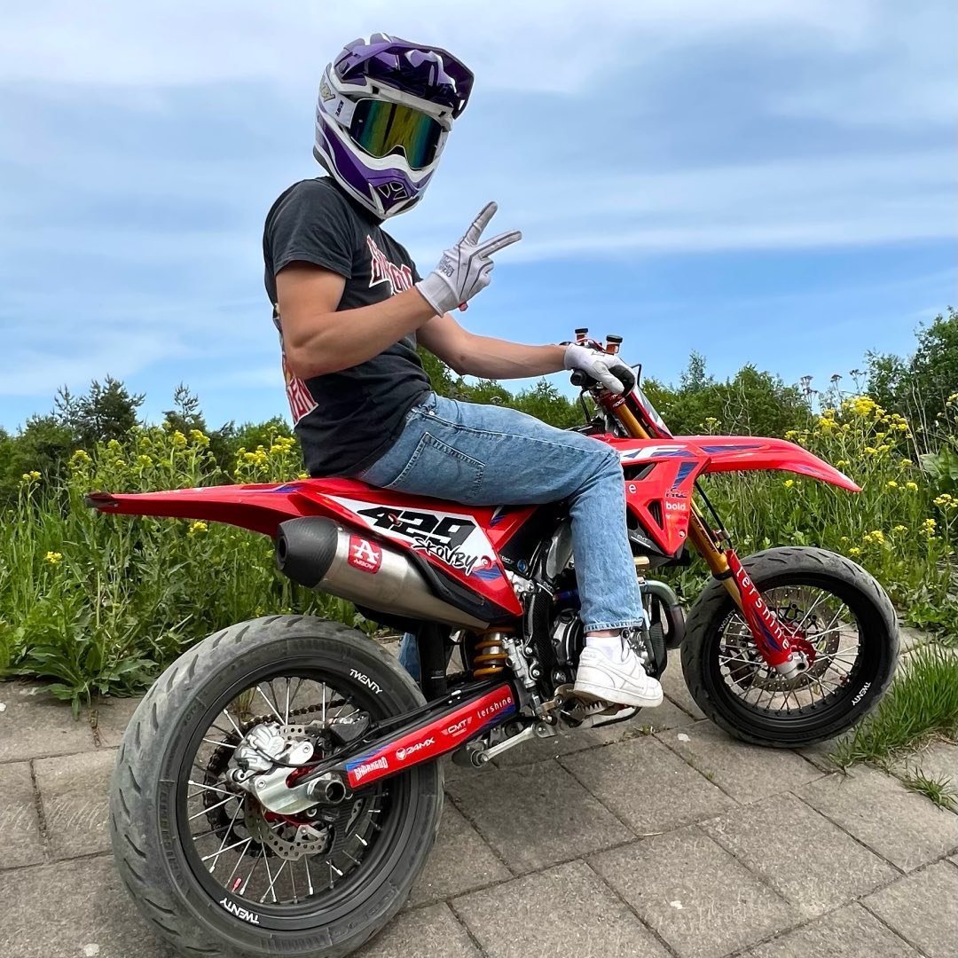 Skoovby | SUPERMOTO🥇
