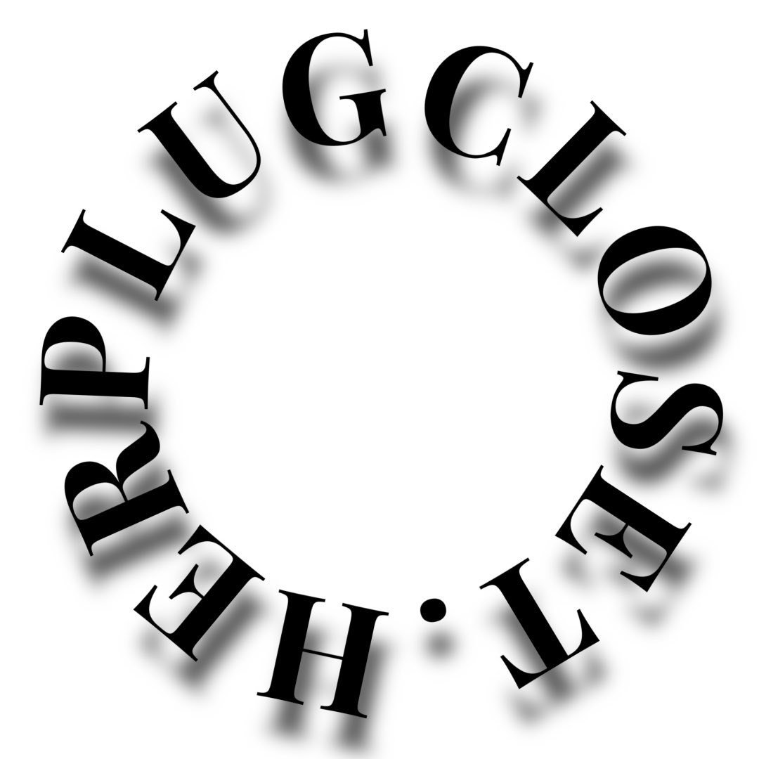 HER PLUG CLOSET