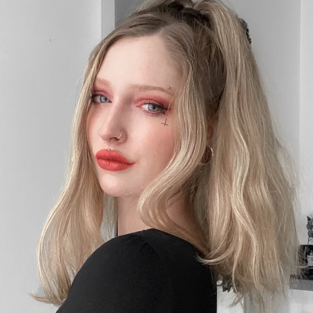 Belle.Diore | 𝔄𝔩𝔱𝔢𝔯𝔫𝔞𝔱𝔦𝔳𝔢 𝔊𝔬𝔱𝔥 𝔉𝔞𝔰𝔥𝔦𝔬𝔫