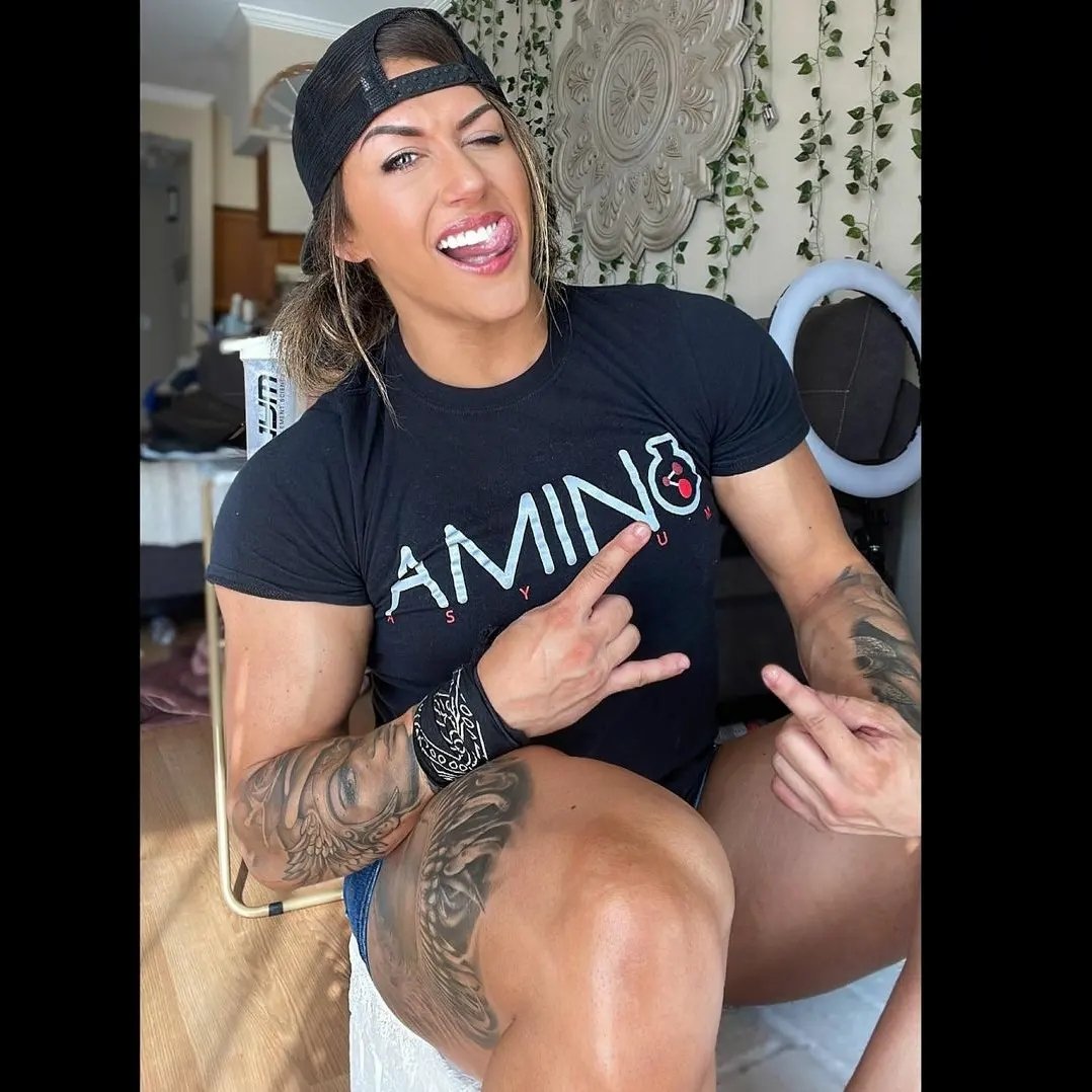 ladies_of_muscle