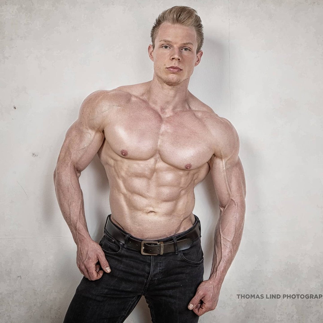 Sebastian Kreuzkamp WBFF PRO