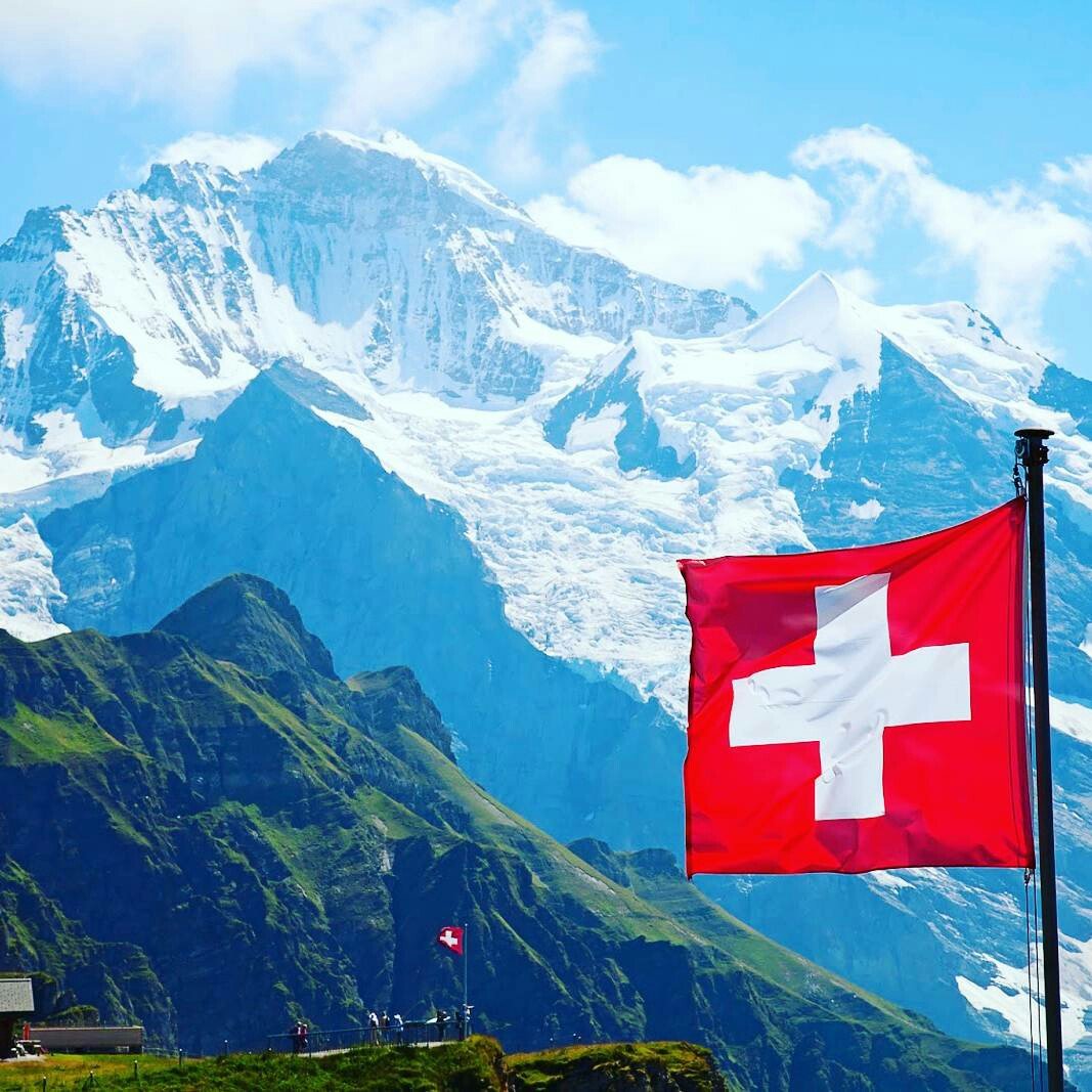 مرشد سياحي في سويسرا وأوربا 🇨🇭🇪🇺