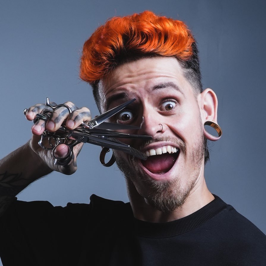 Adri Barbeiro | Barbeiro Premium 🇧🇷🇵🇹