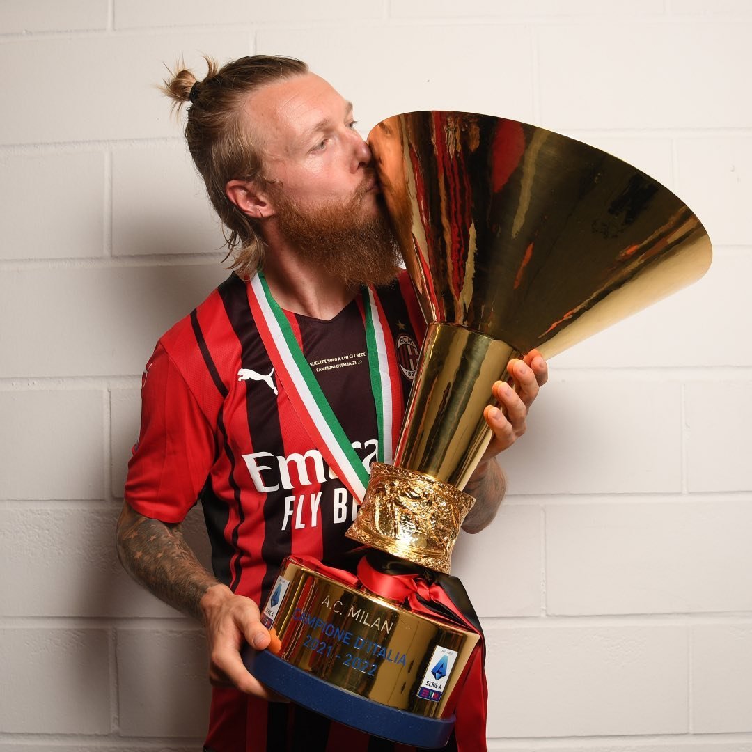 Simon Kjær