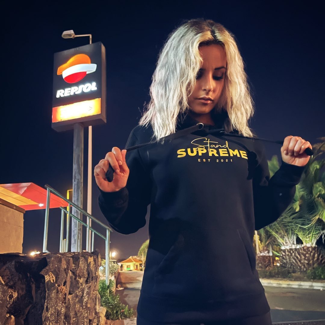 ⠀⠀⠀⠀⠀⠀⠀⠀⠀⠀⠀That Skyline Gal