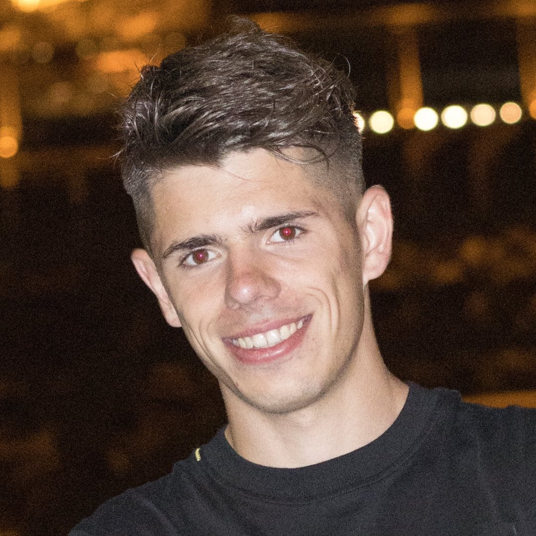 Kacper Misztal "Qesek"