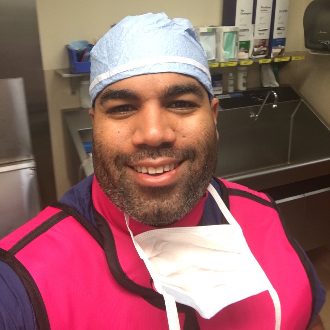 Dr. Pinesett | The Premed Productivity Expert