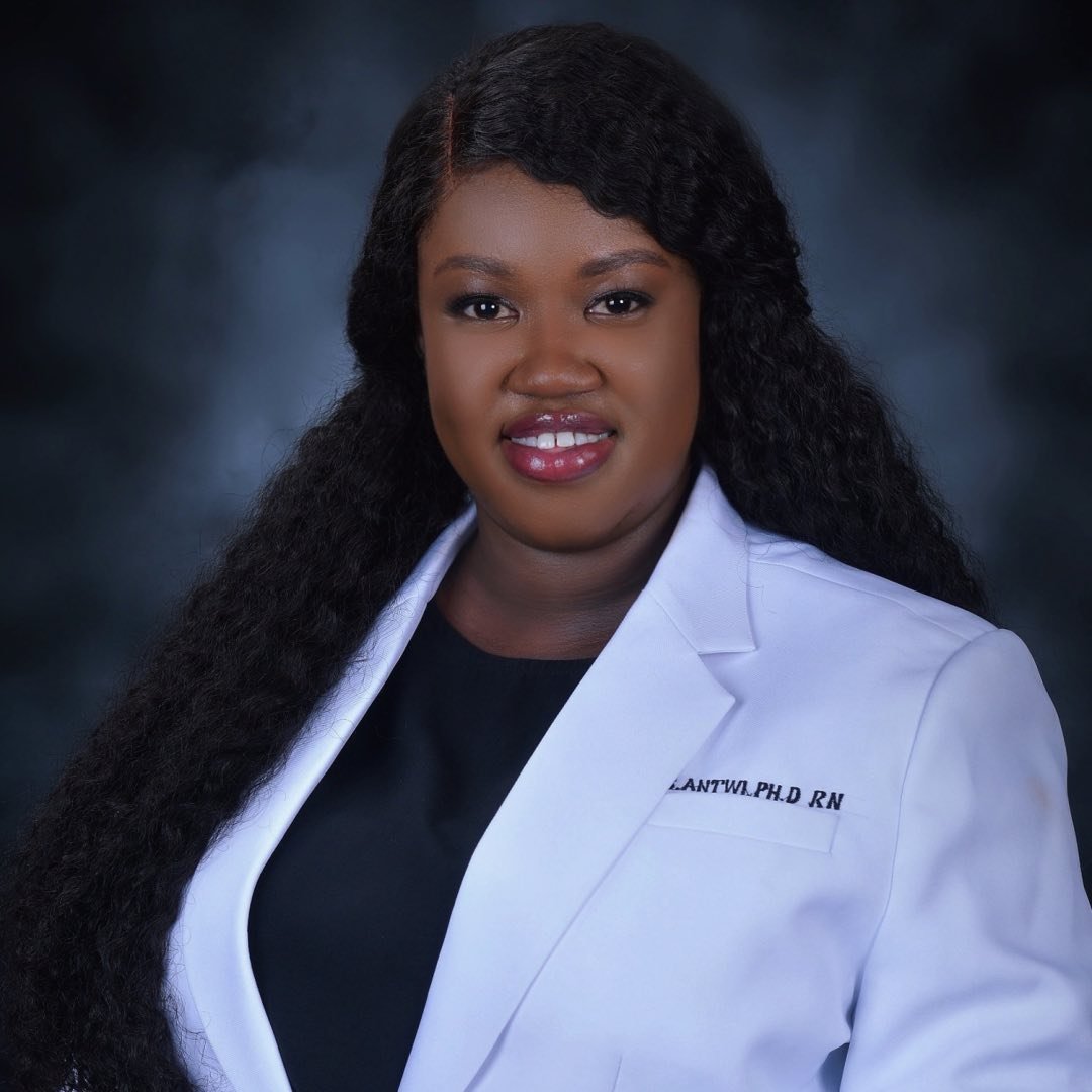 Dr. Nurse Vicky (Fiskvik Antwi)