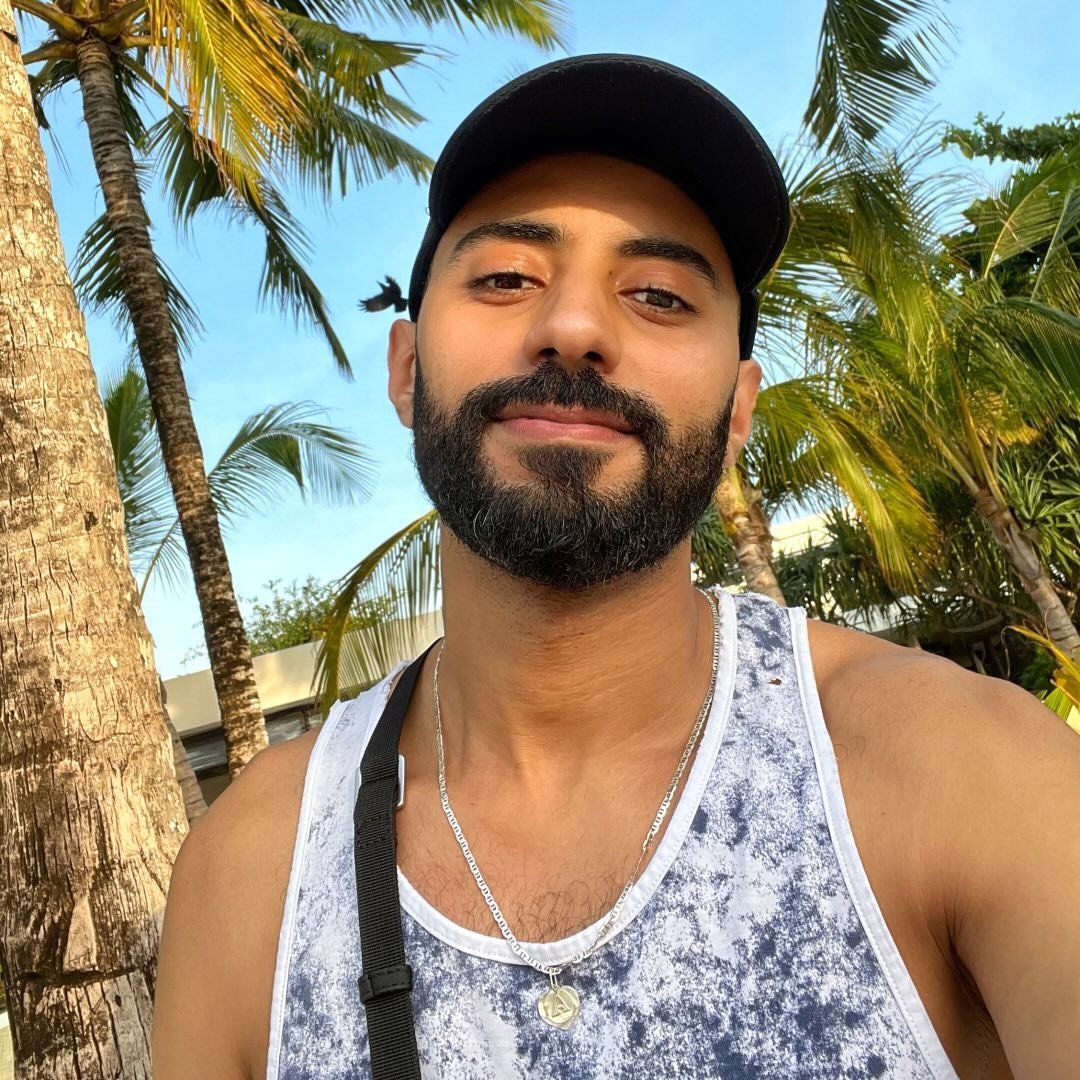 𝐖𝐞 𝐚𝐫𝐞 𝐚𝐥𝐥 𝐡𝐮𝐦𝐚𝐧 𝐚𝐧𝐝 𝐞𝐪𝐮𝐚𝐥. 🧿﷽