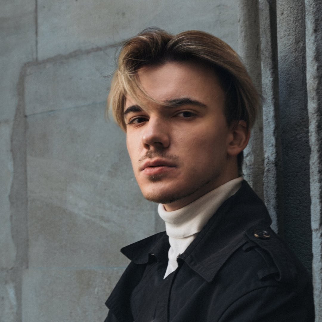 Yury Revich | OLARIO