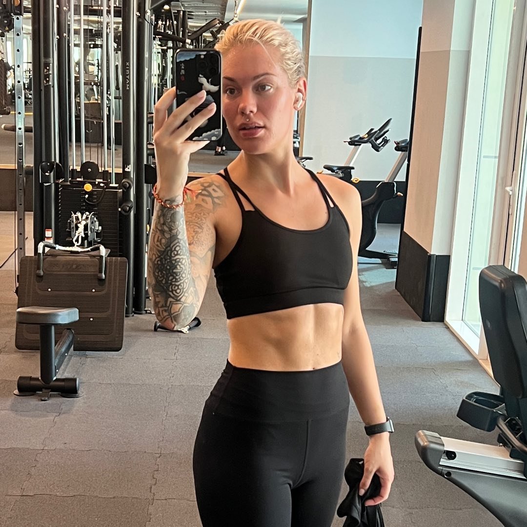 Issy H - FITNESS COACH