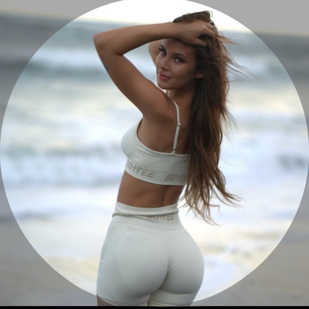 Courtney D