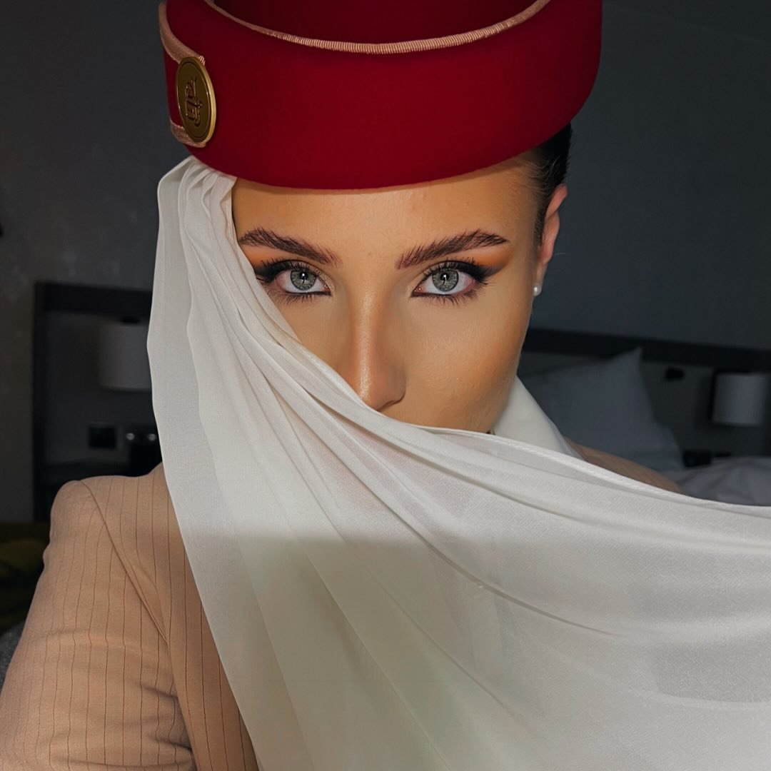 ✈ Emirates Cabin Crew ♡