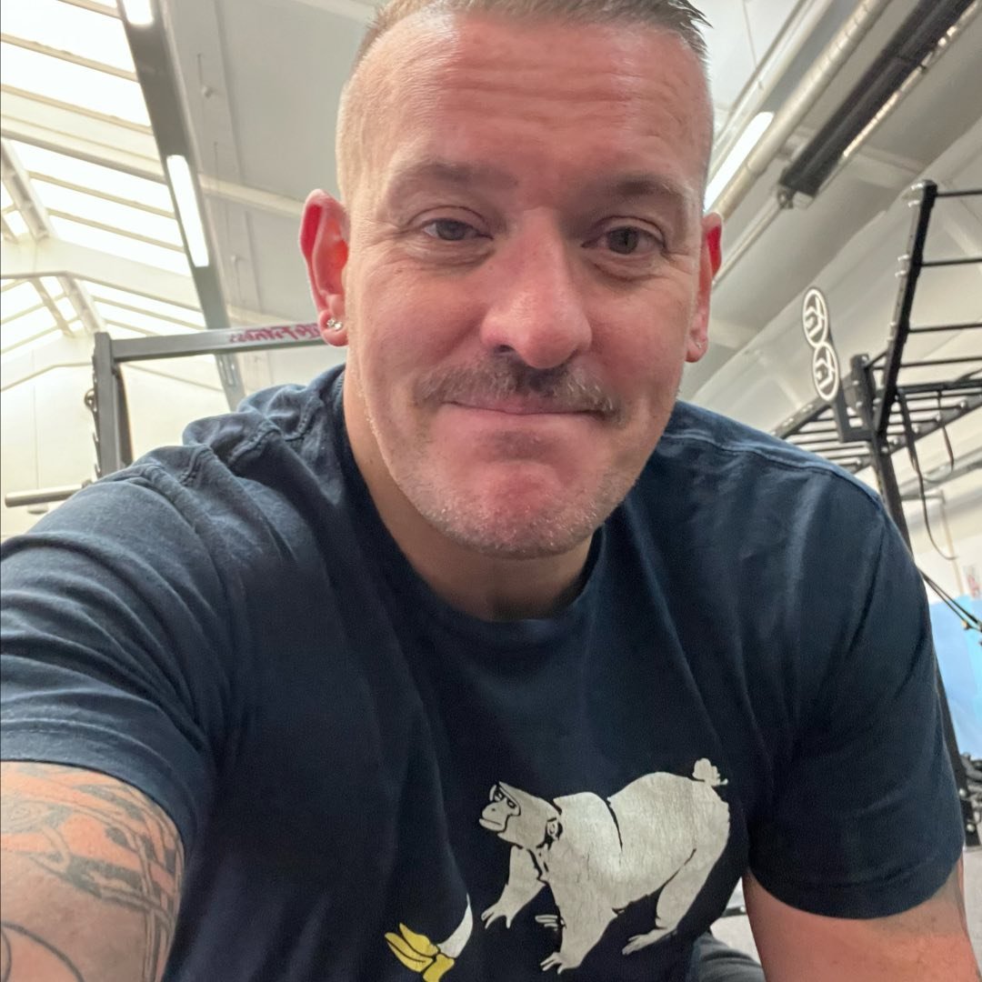 🇮🇪•🎼•🏋️‍♂️•🚴‍♂️•🎧•👨‍👧‍👧•🍰