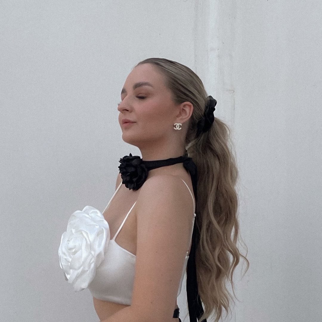 Anne Marie 🕊