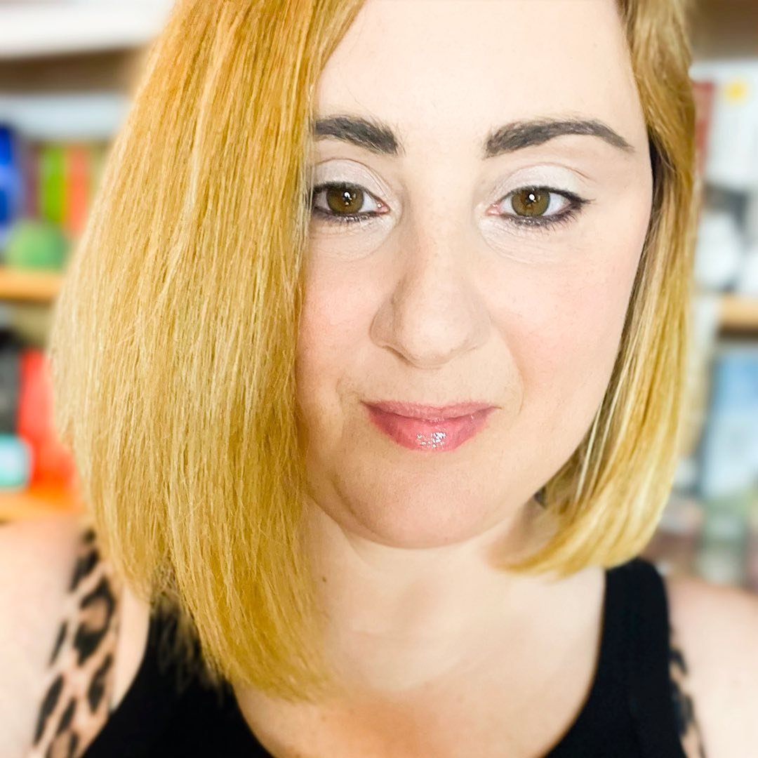 Gea Petrini | Fantasy Romance Author